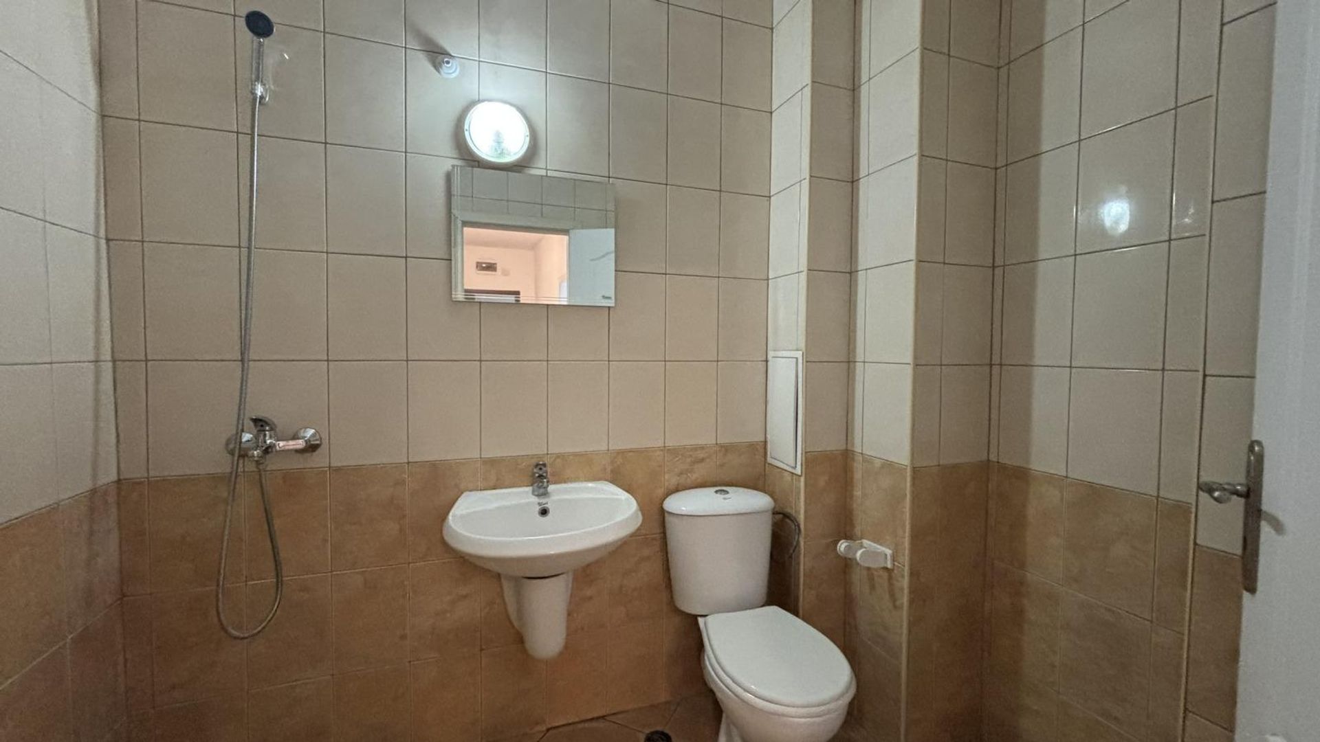 image_1746599542057_13612589101296835.jpeg