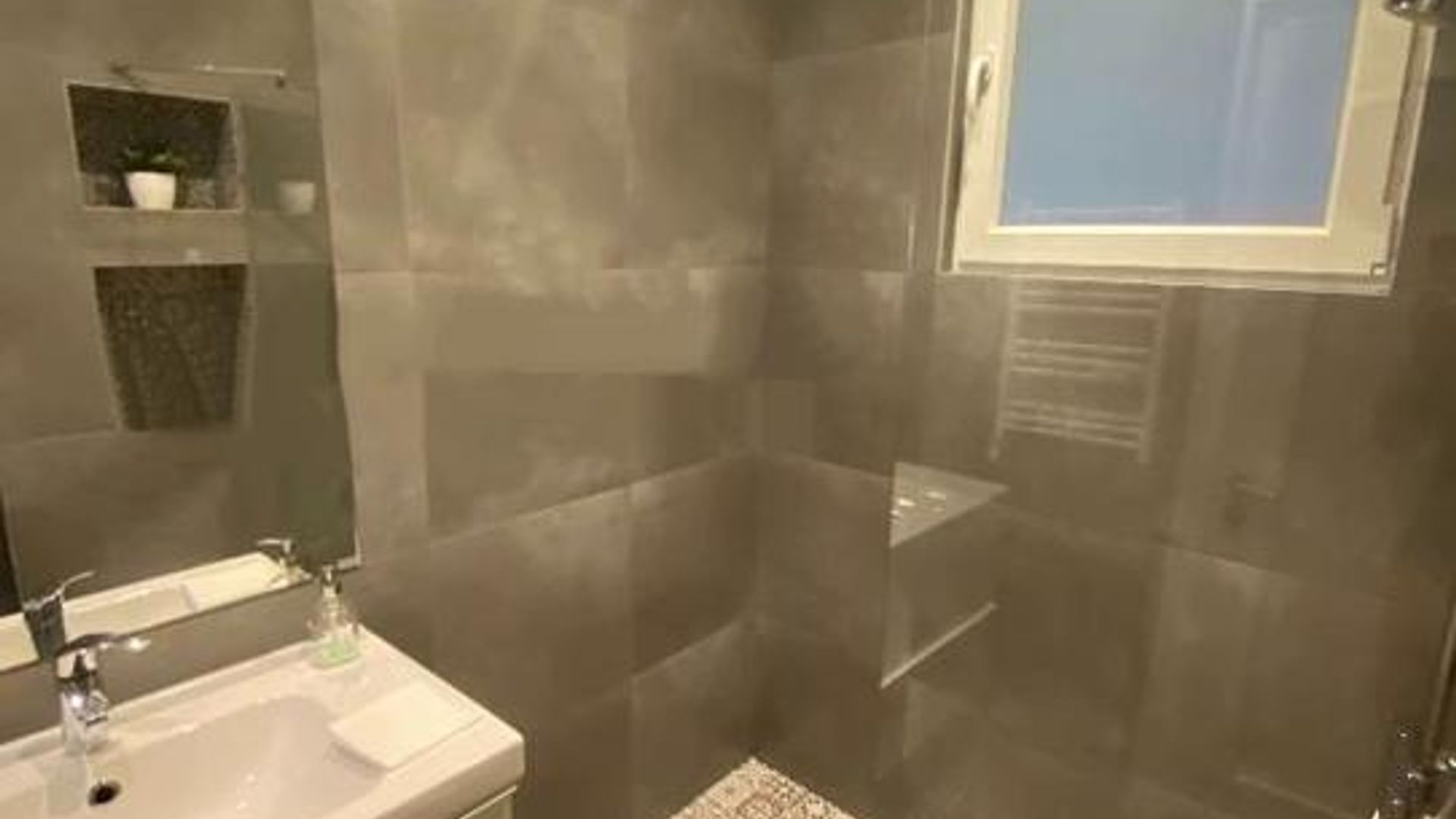 image_1744280558462_414155662112494.jpeg