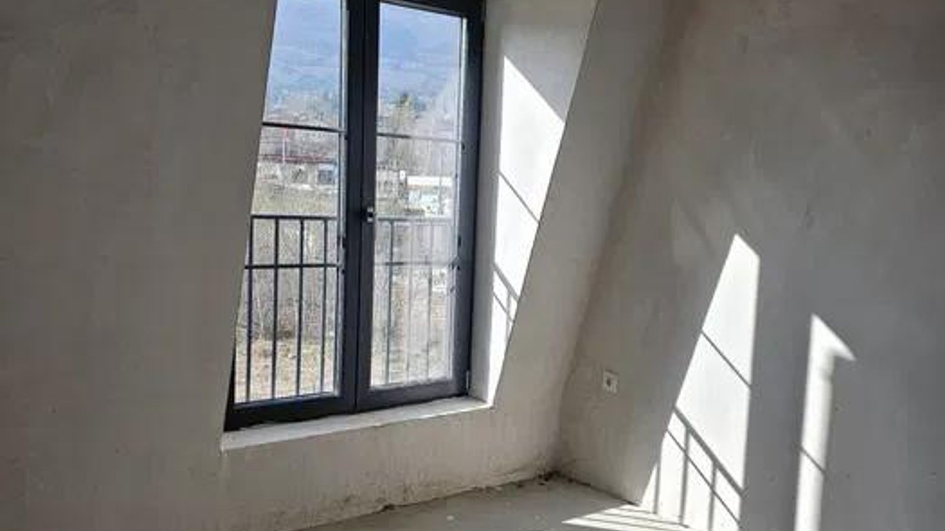 image_1743066822159_8575355550166706.jpeg