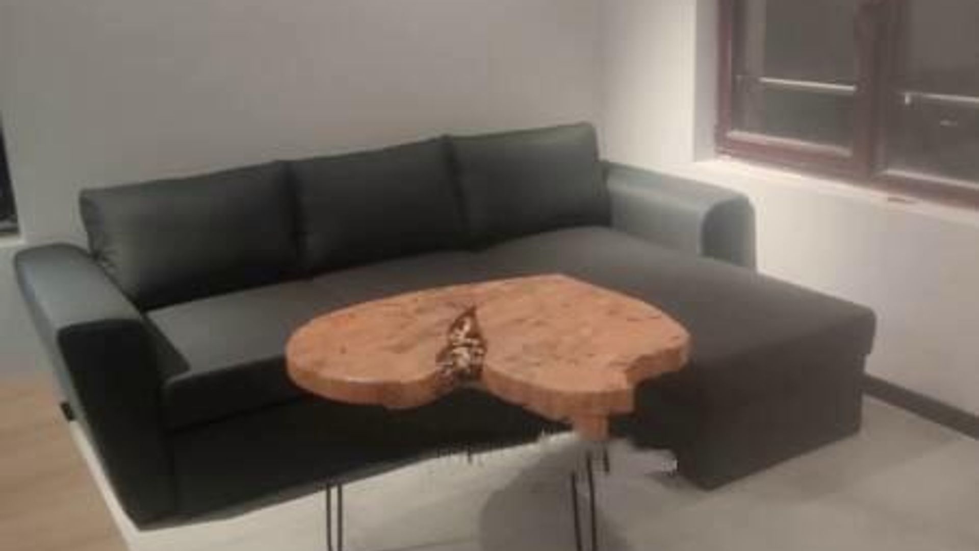 image_1744294257252_018115669992845307.jpeg