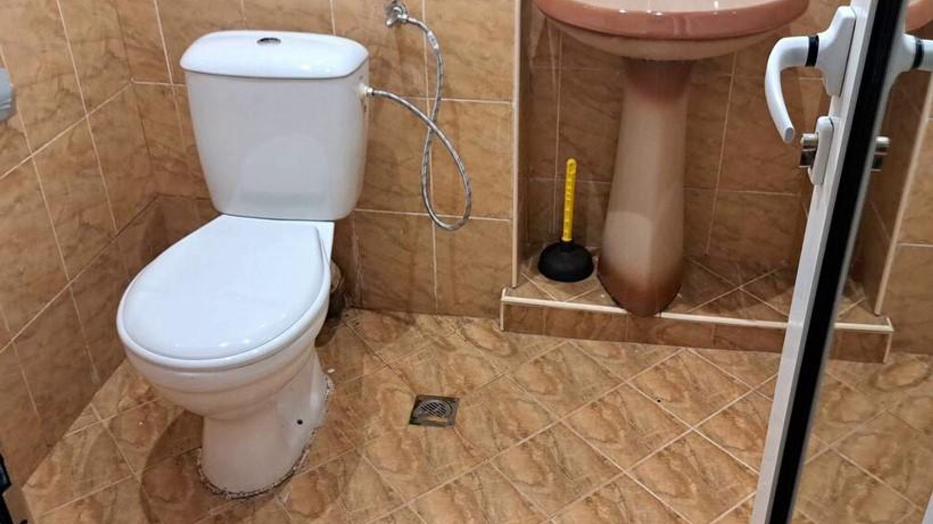 image_1745846818056_6199909654163667.jpeg