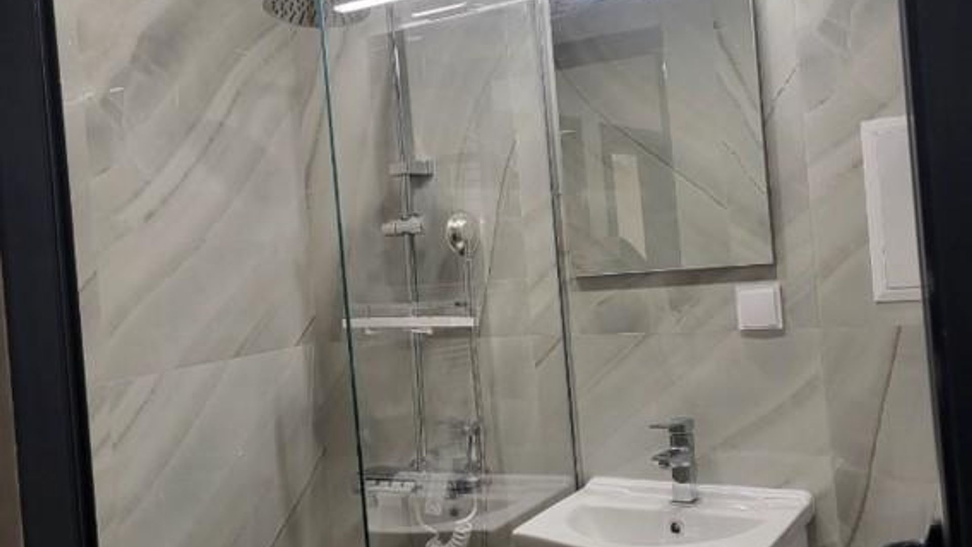image_1743589596830_011975541326539663.jpeg